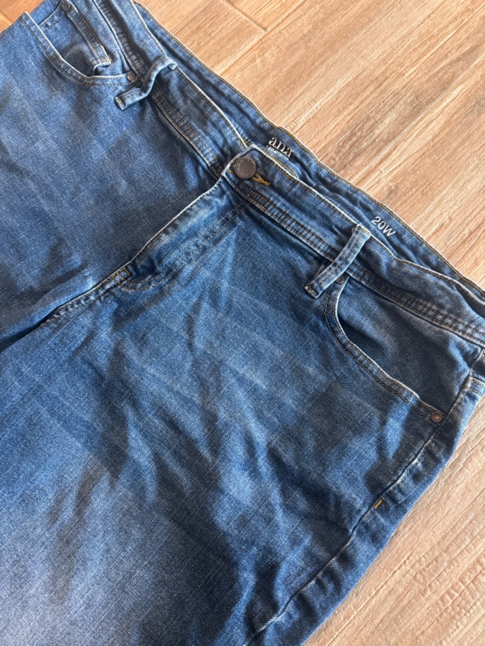 a.n.a Women's Blue Washed Denim Jean Shorts - Picture 2 of 7